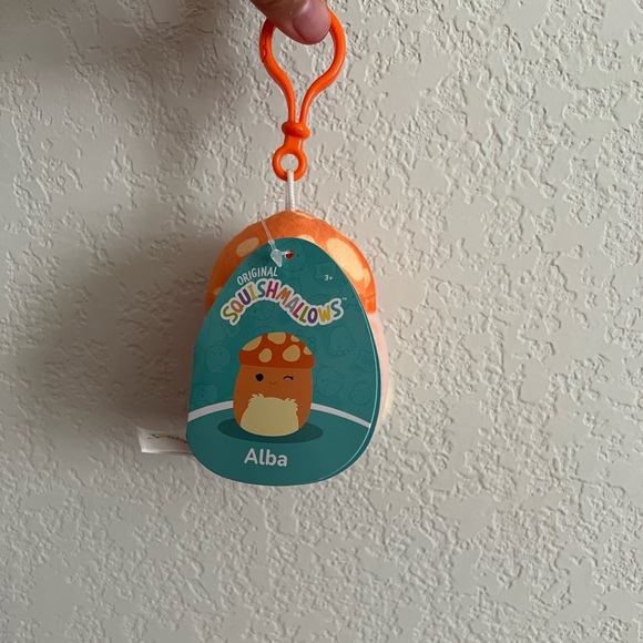 New Alba the Orange Mushroom Squishmallows clip - Picture 3 of 3